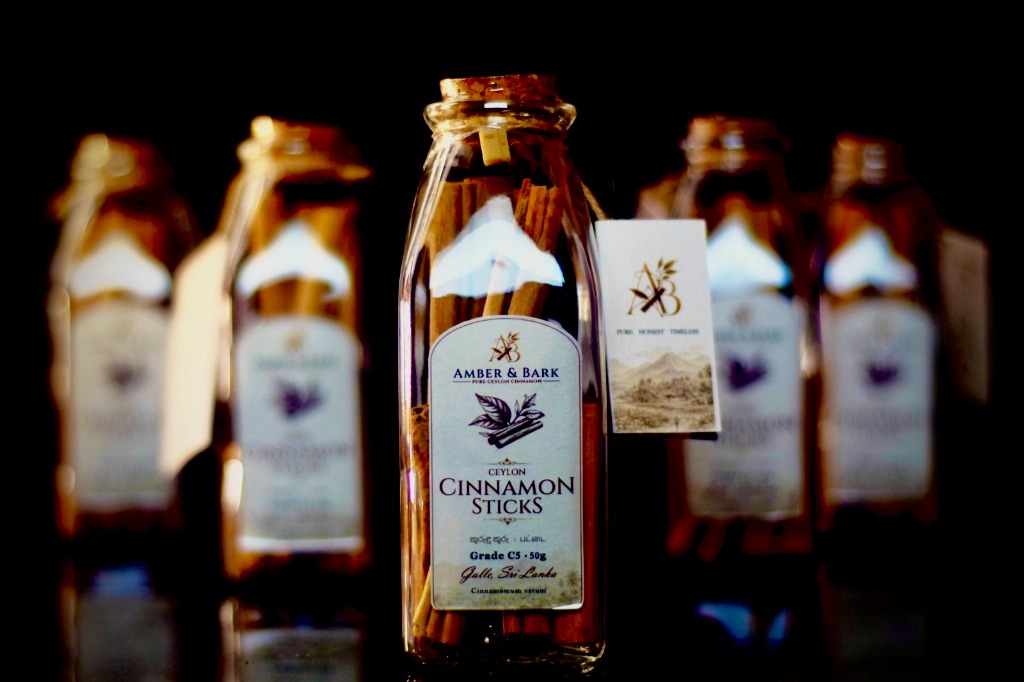 Amber & Bark C5 Ceylon Cinnamon Sticks Glass Bottle (50g)
